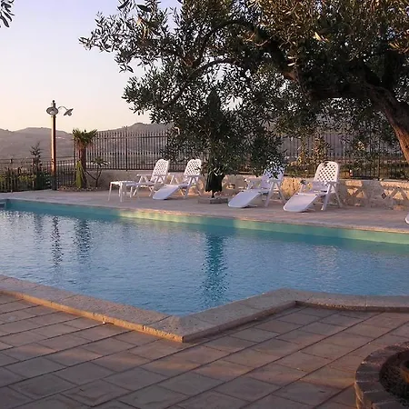 Il Mirto E La Rosa Bed & Breakfast