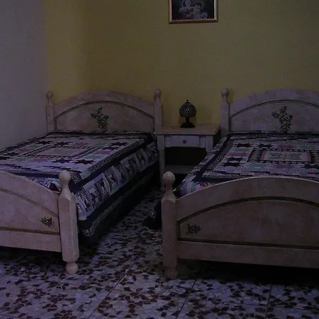 Il Mirto E La Rosa Bed & Breakfast