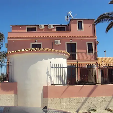 Il Mirto E La Rosa 3*