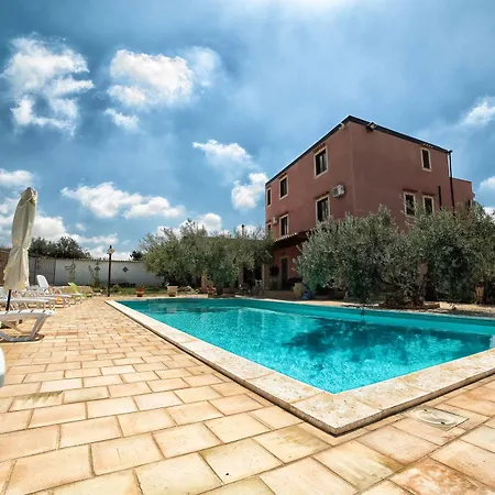 Bed & Breakfast Il Mirto E La Rosa 3*