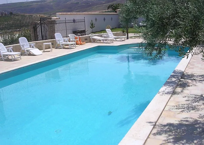 Il Mirto E La Rosa Hotel 3*