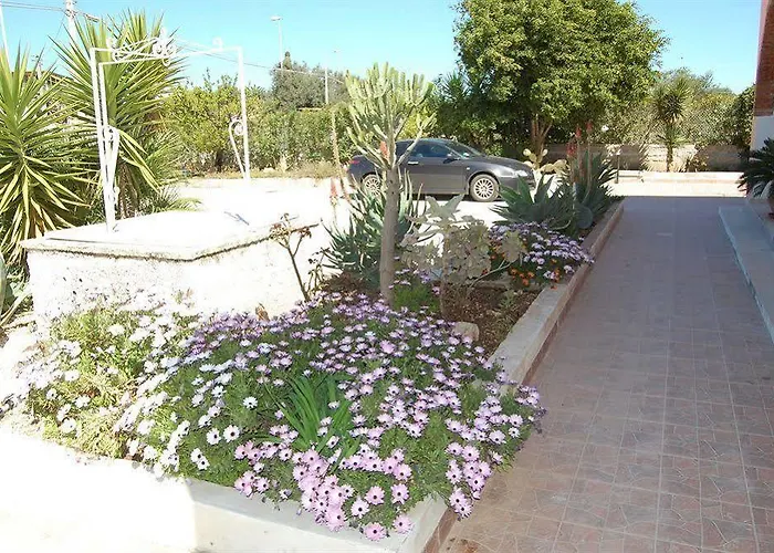 Il Mirto E La Rosa Otel 3*