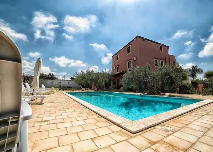 Otel Il Mirto E La Rosa 3*